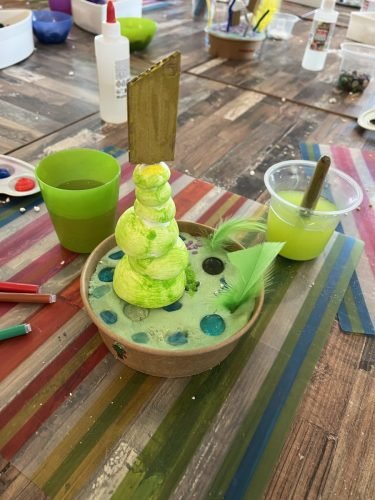 Kunstwerk met piepschuim en zoutdeeg